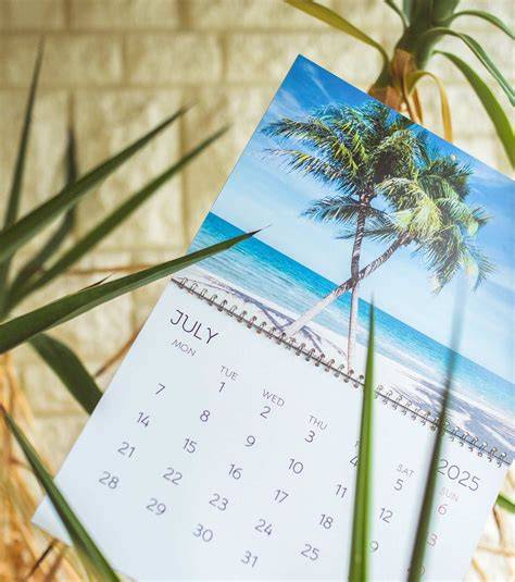 picture calendar 2025