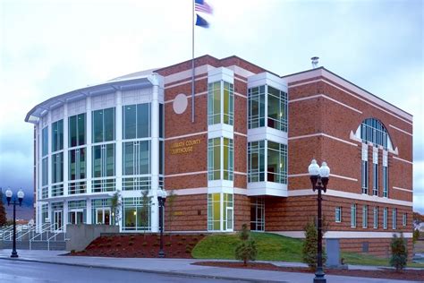 klamath county court calendar
