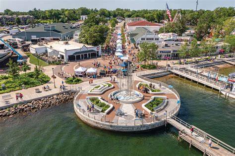 Okoboji Entertainment Calendar