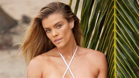 sports illustrated swimsuit calendar