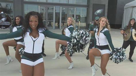 Swimsuit Eagles Cheerleader Calendar 2020